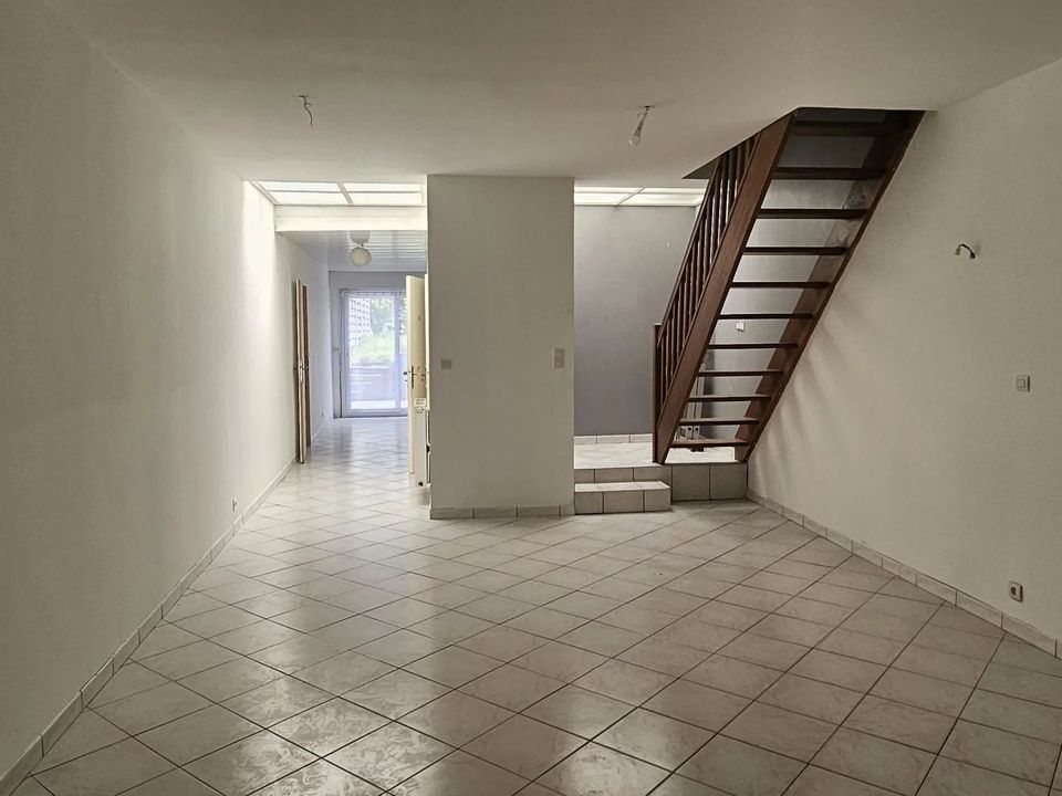 Villa i Neuville-en-Ferrain, Nord - foto 1