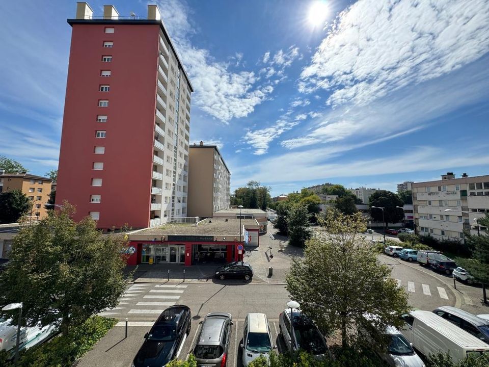 Apartament a Bourg-en-Bresse, Ain - foto 1