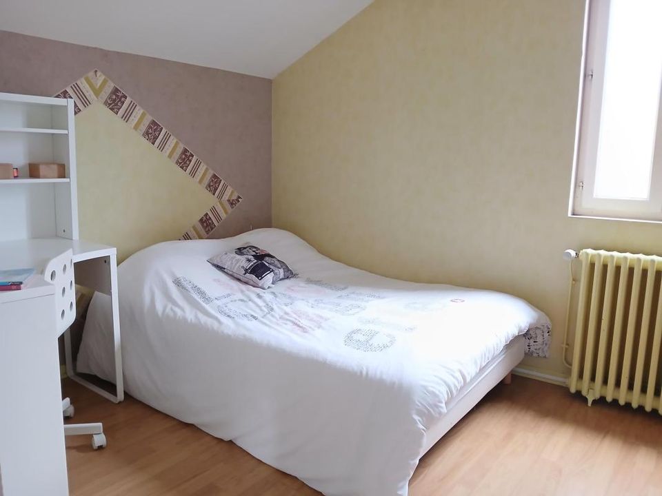 Apartment in Châtel-Guyon, Puy-de-Dome - photo 4