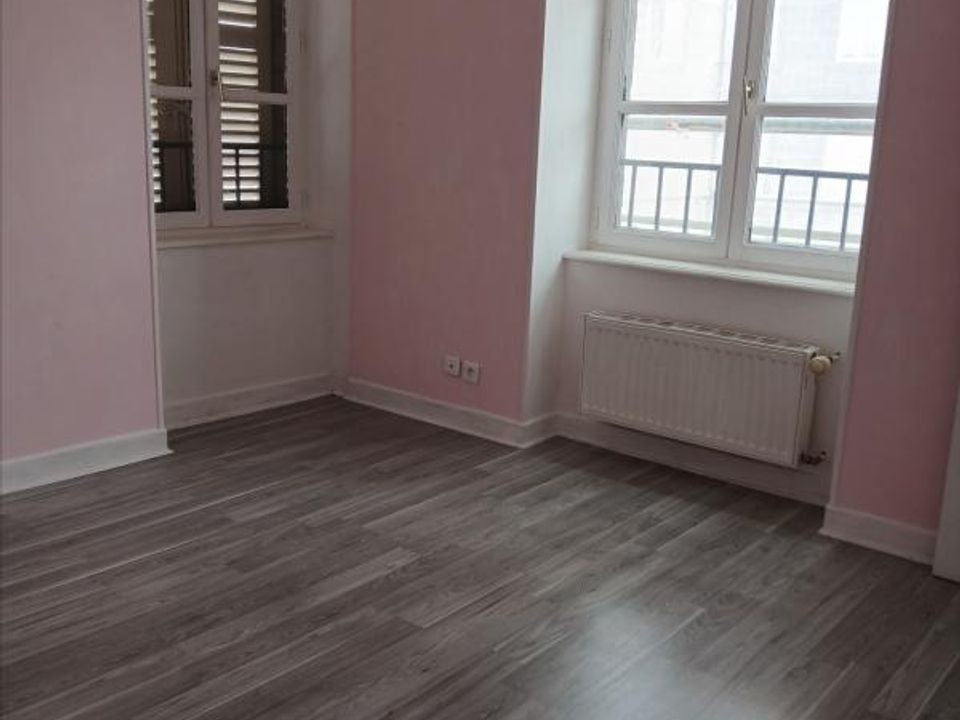 Apartment in Riom, Puy-de-Dome - photo 3