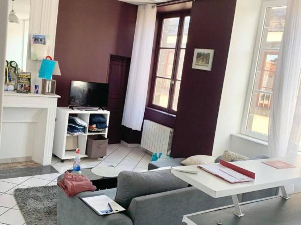 Apartment in Riom, Puy-de-Dome - photo 4