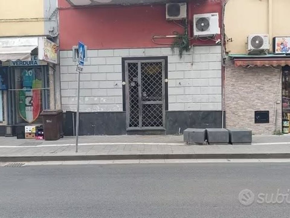 Propriedade comercial em Casalnuovo, Naples - foto 1