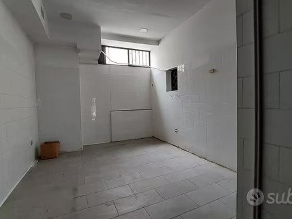 Propriedade comercial em Casalnuovo, Naples - foto 5