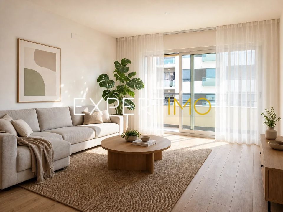 Lejlighed i Santo Antonio dos Cavaleiros, Lisbon - foto 4