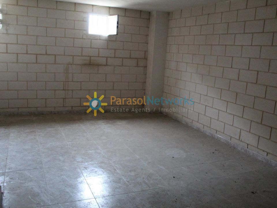 L'establiment comercial a Oliva, Valencia - foto 5