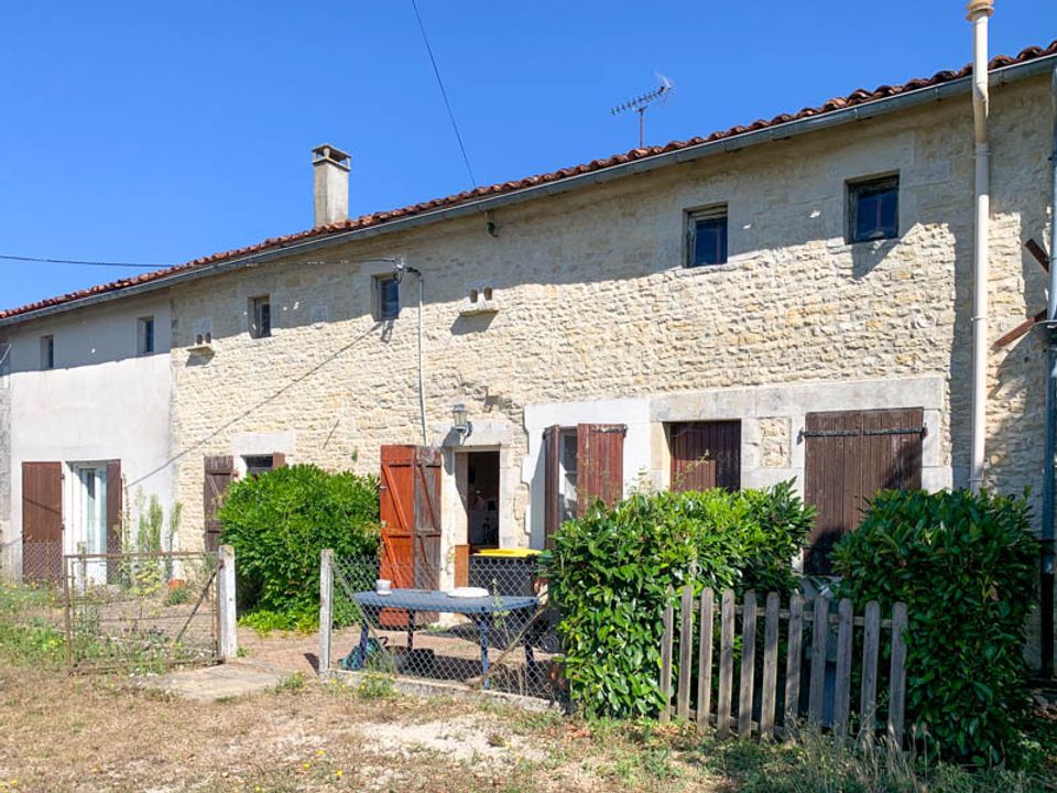Hus på landet i Ruffec, Charente - foto 2