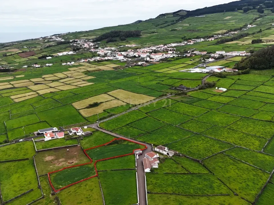 Helårsgrund i Angra do Heroismo, Terceira - foto 1