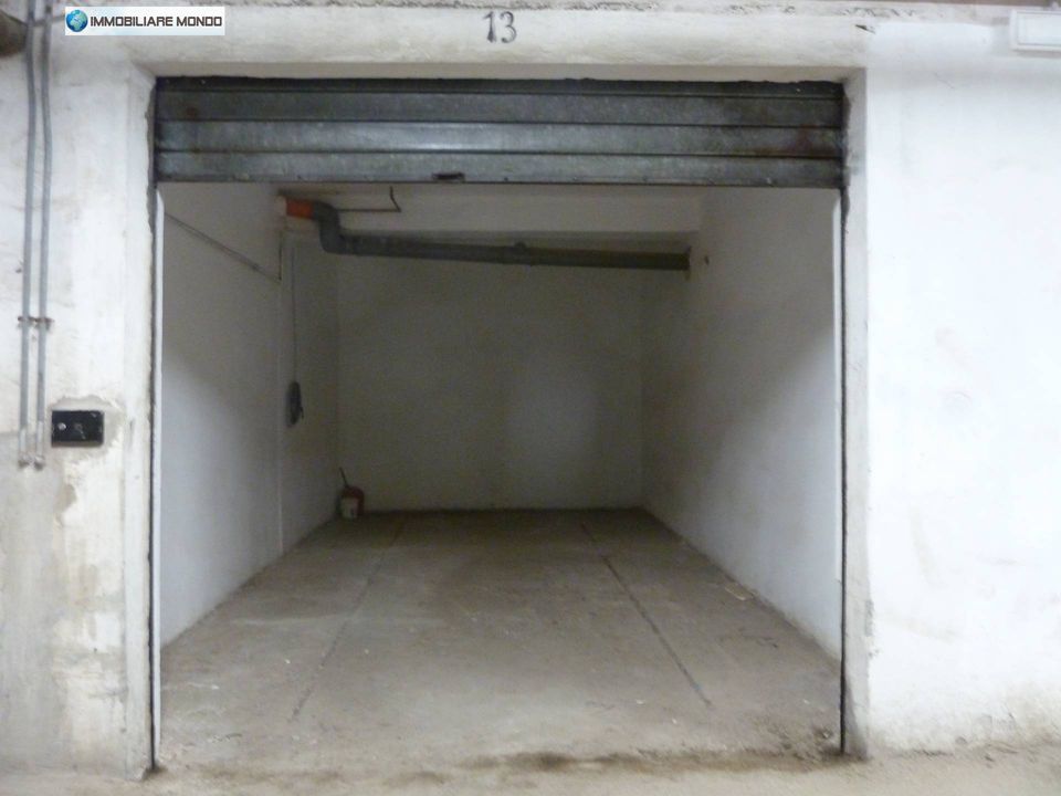 Parkeringsplads i Termoli, Campobasso - foto 2
