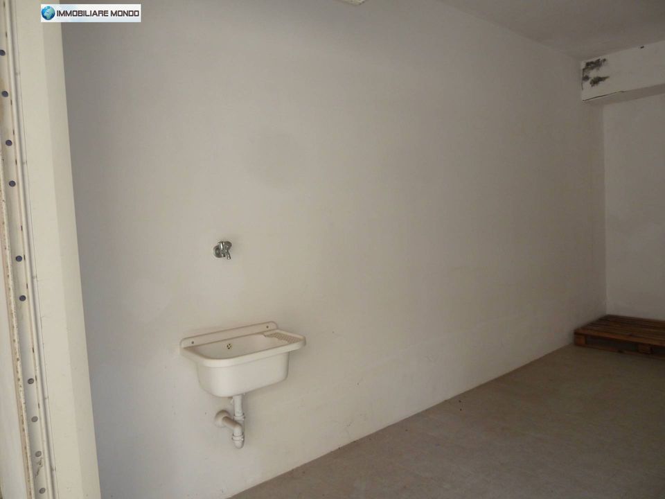 Parkeringsplads i Termoli, Campobasso - foto 3