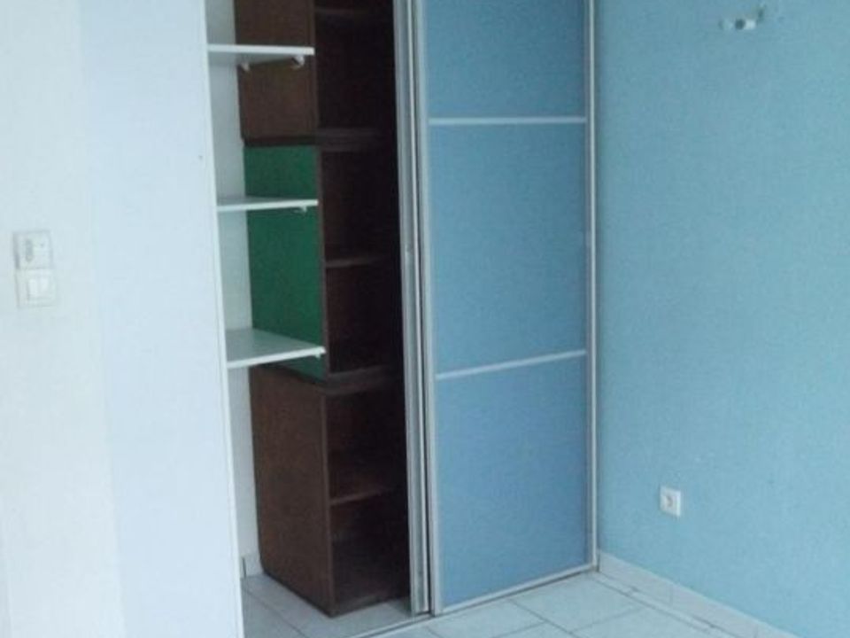 Apartment in Montvendre, Drome - photo 2