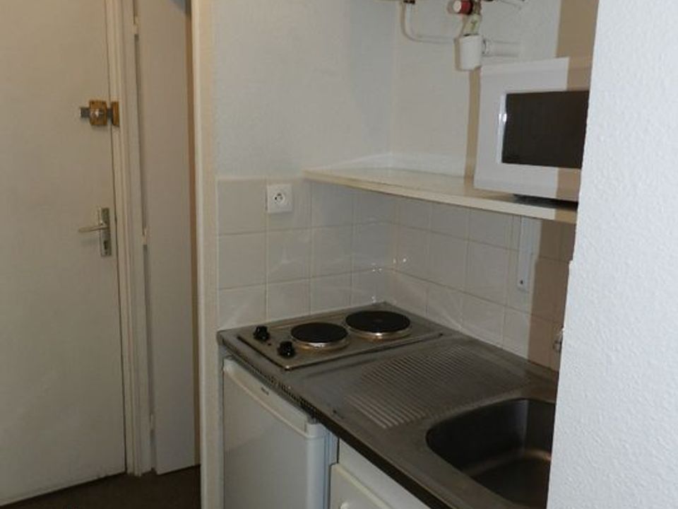 Estudi a Saint-Etienne, Loire - foto 2