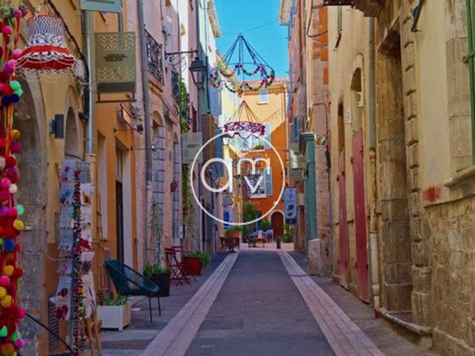 L'establiment comercial a Hyeres, Var - foto 4
