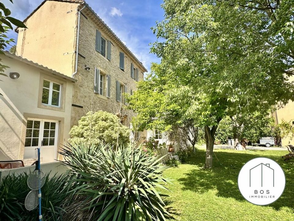 Villa a Salon de Provence, Bouches-du-Rhone - foto 1