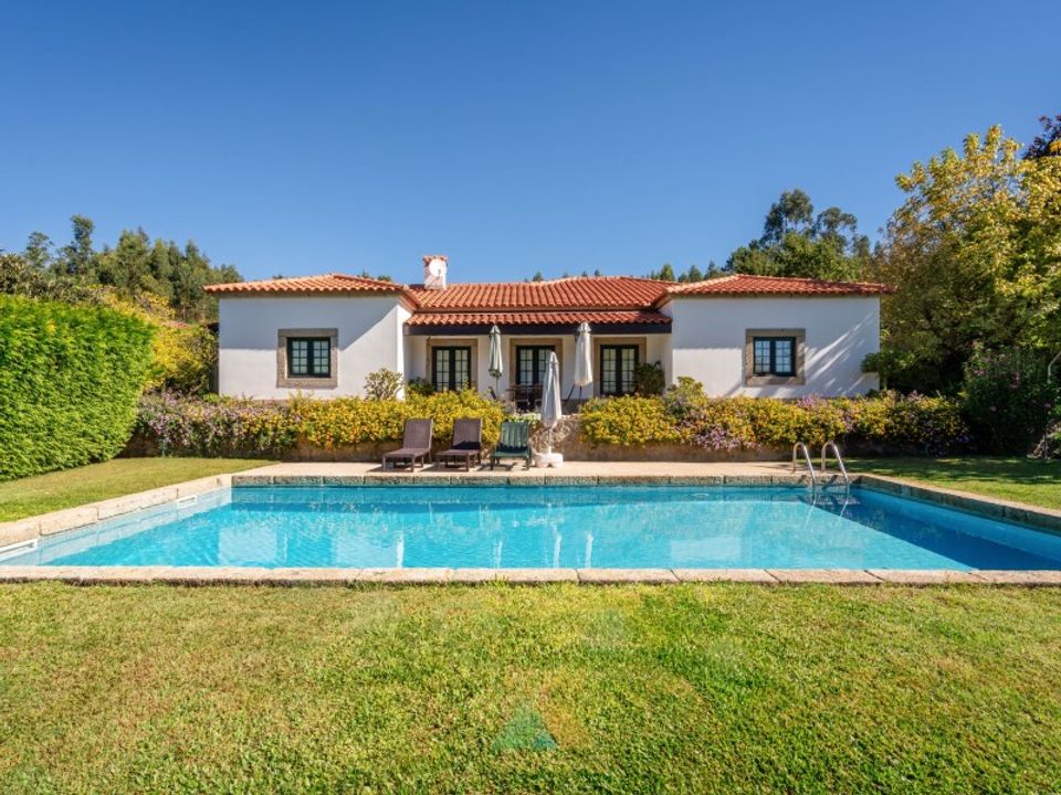 Villa i Arcos de Valdevez, Viana do Castelo - foto 1