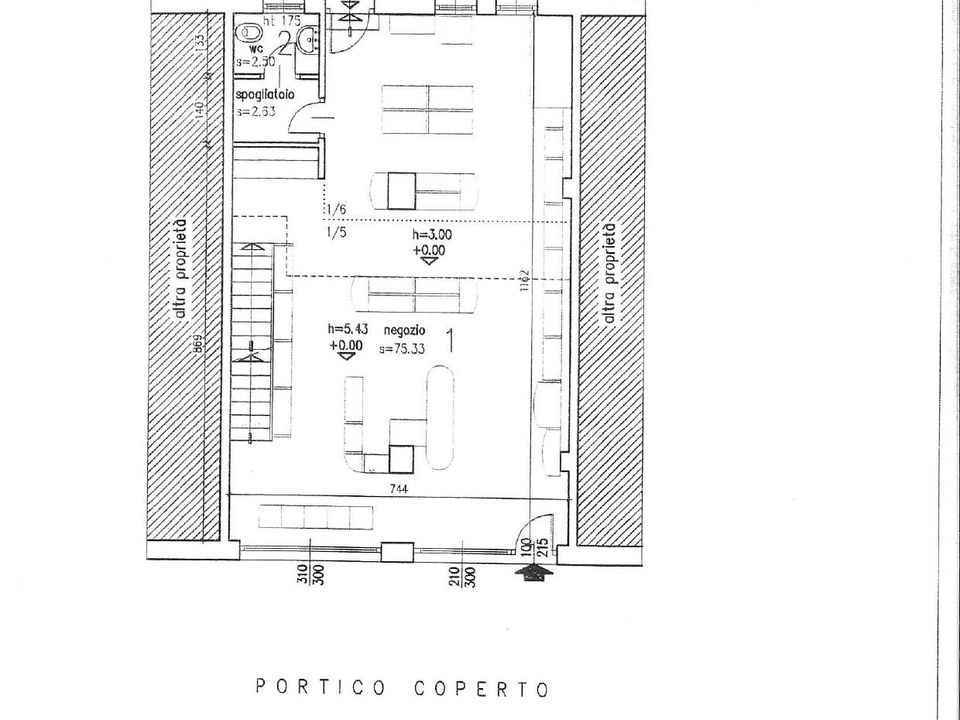 L'establiment comercial a Lecco, Lecco - foto 3