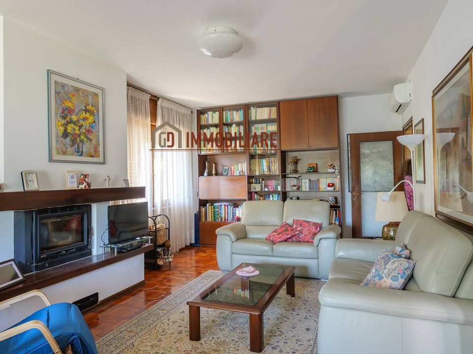 Villa in Montebelluna, Treviso - foto 1