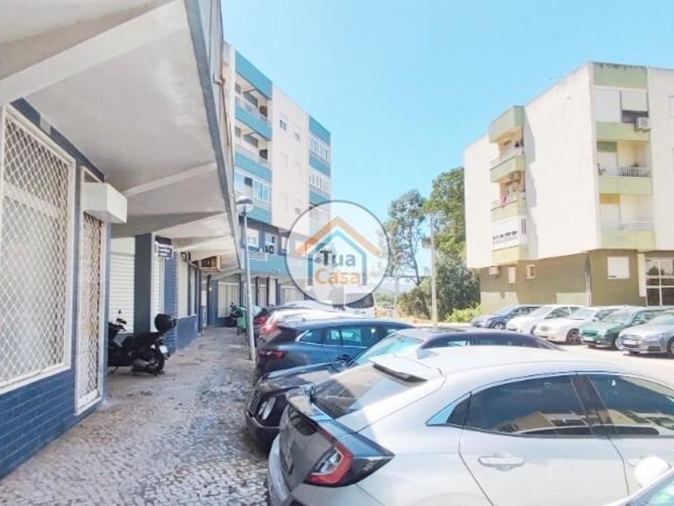 Erhvervsejendom i Loures, Lisbon - foto 1