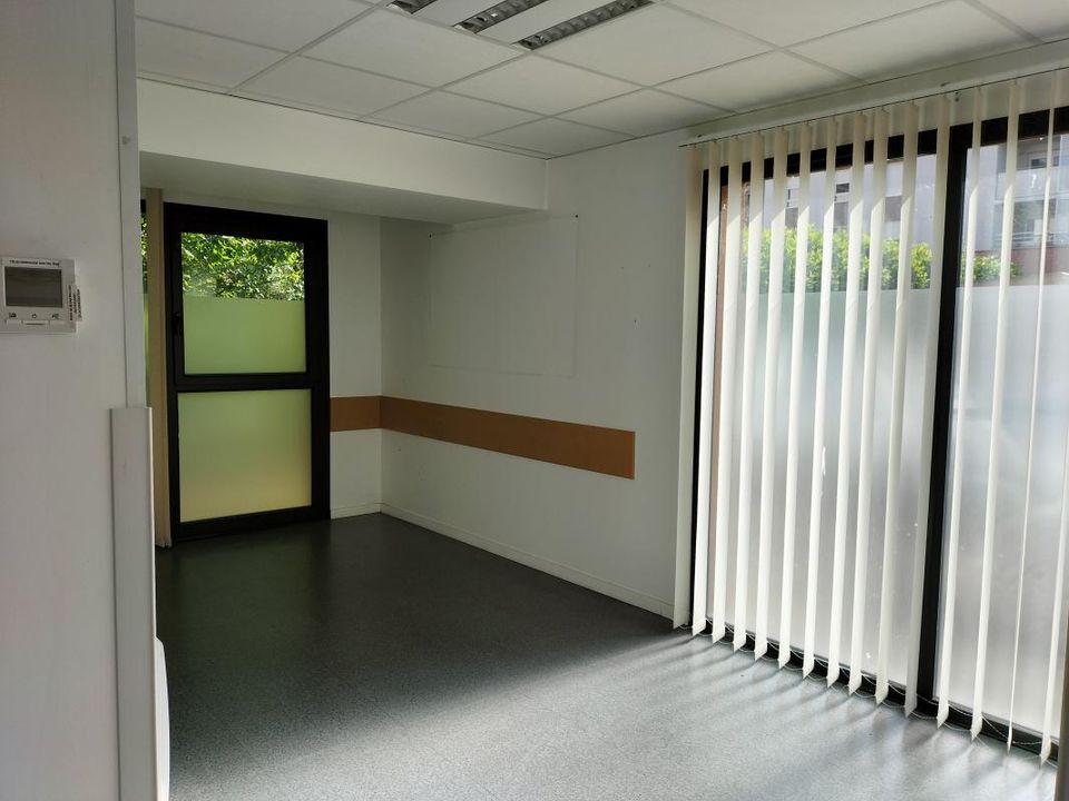 Erhvervsejendom i Jassans-Riottier, Ain - foto 1