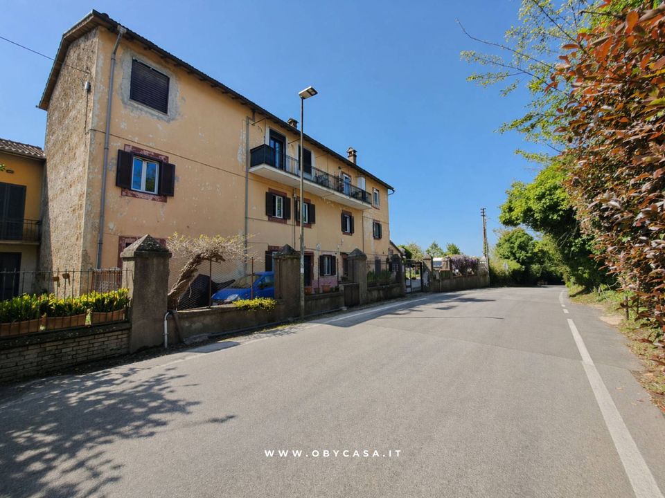 Lejlighed i Canale Monterano, Rome - foto 1