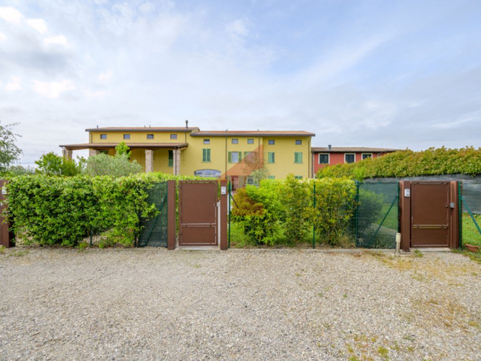 Rekkehus i Parma, Parma - bilde 1