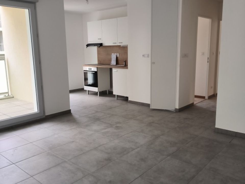 Apartment in Villefranche-sur-Saône, Rhone - photo 4