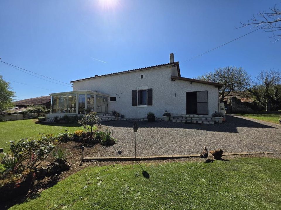 Landejendom i Cellefrouin, Charente - foto 2