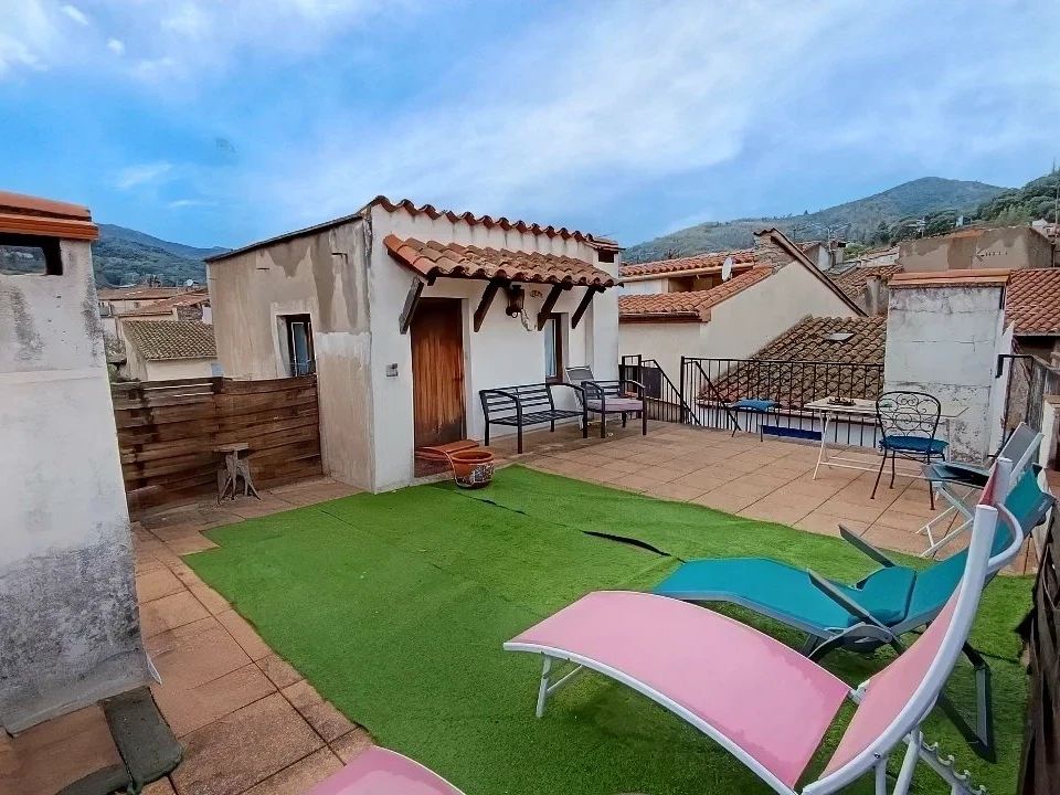 Villa i Arles-sur-Tech, Pyrenees-Orientales - foto 1