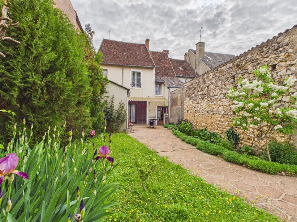 Villa in Saint-Gaultier, Indre - foto 1