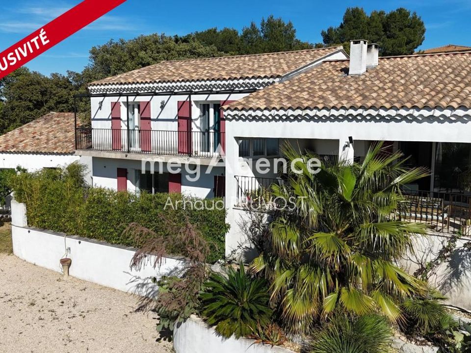 Villa in Arles, Bouches-du-Rhone - foto 2