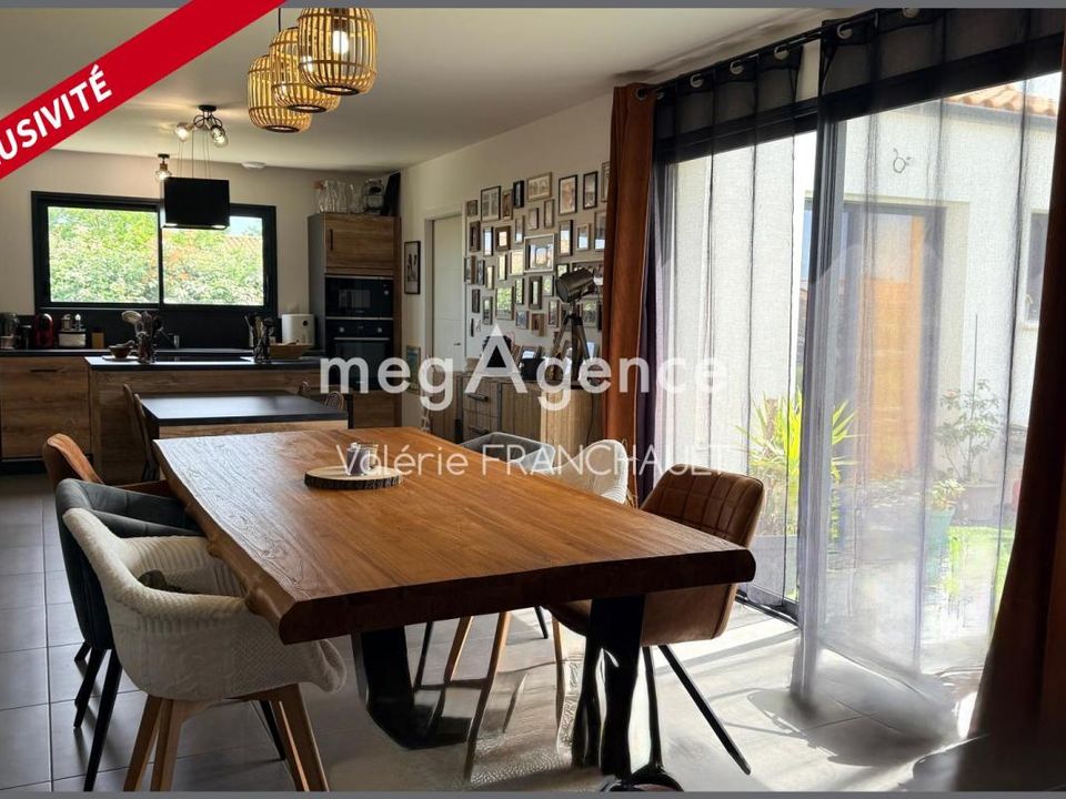 Villa a Sainte-Gemme-la-Plaine, Vendee - foto 1