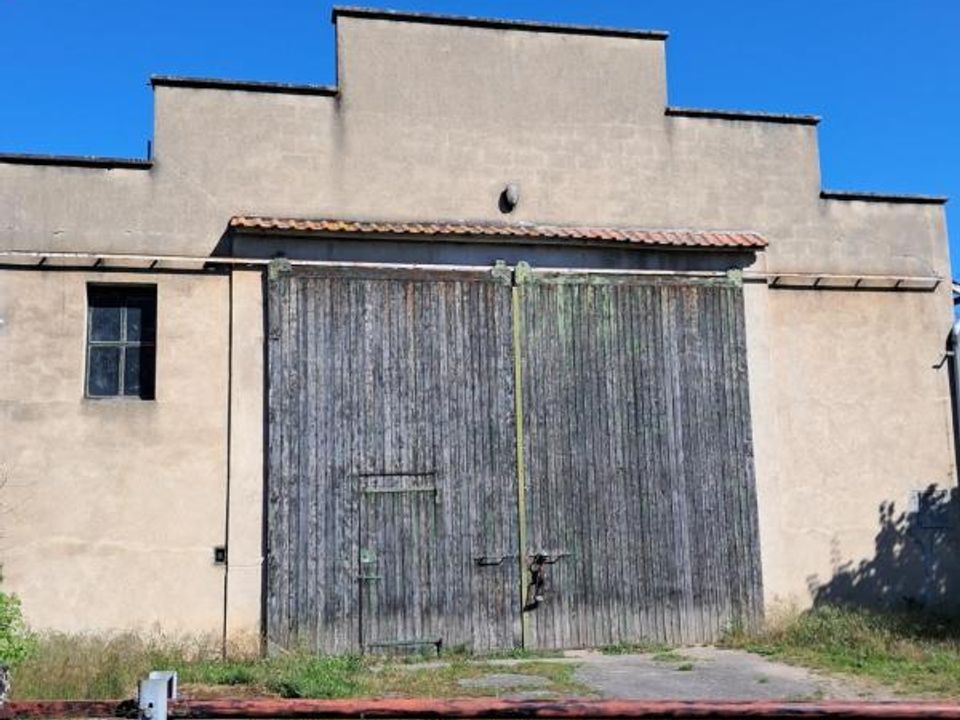 Parkeringsplads i Lapalisse, Allier - foto 1