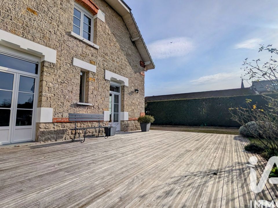 Villa in Villeneuve-sur-Aisne, Aisne - foto 1