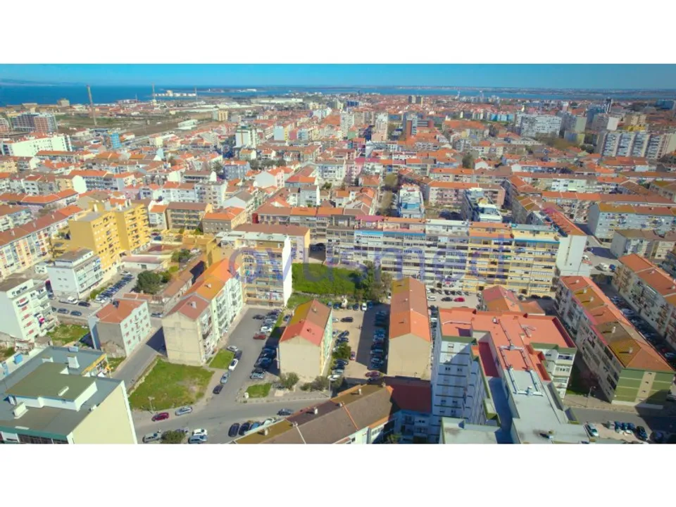 Helårsgrund i Barreiro, Setubal - foto 4
