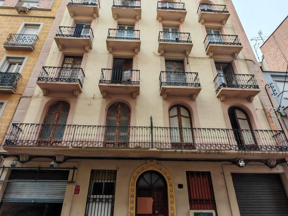 Erhvervsejendom i Lleida, Lerida - foto 1