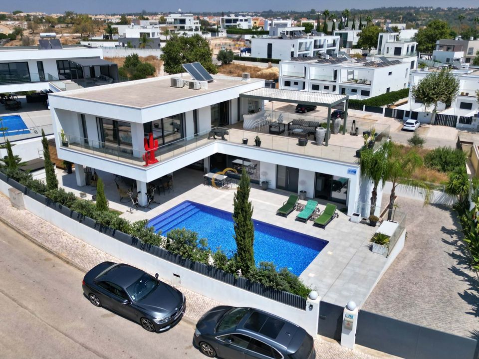 Villa i Alcantarilha, Faro - foto 1