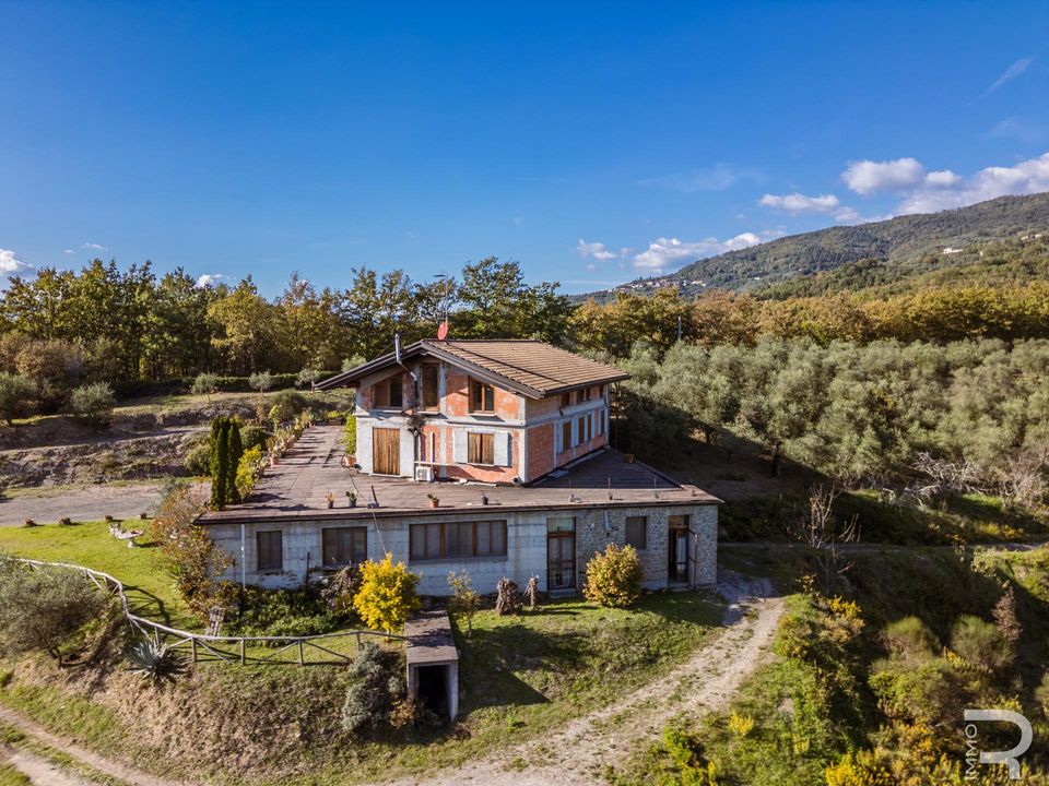 Bauernhof in Fivizzano, Massa and Carrara - Foto 3