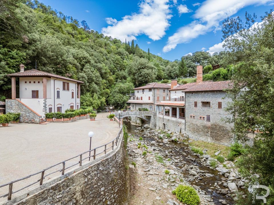 Landejendom i Loro Ciuffenna, Arezzo - foto 2
