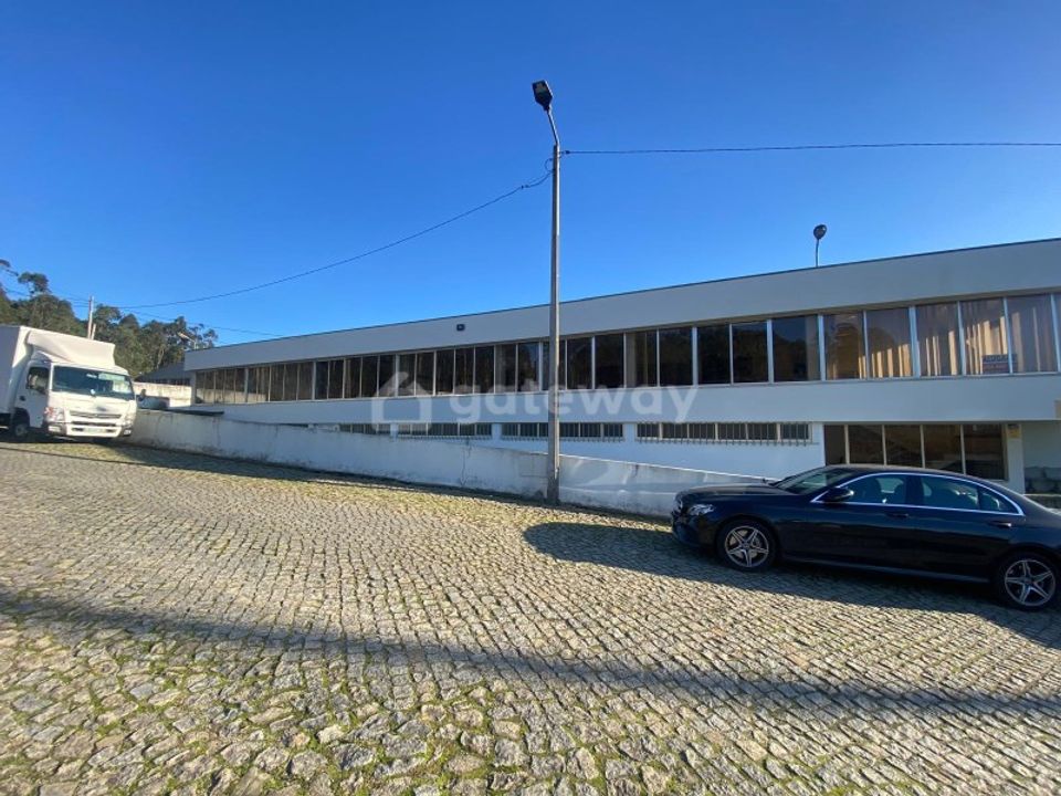 Erhvervsejendom i Trofa, Porto - foto 1