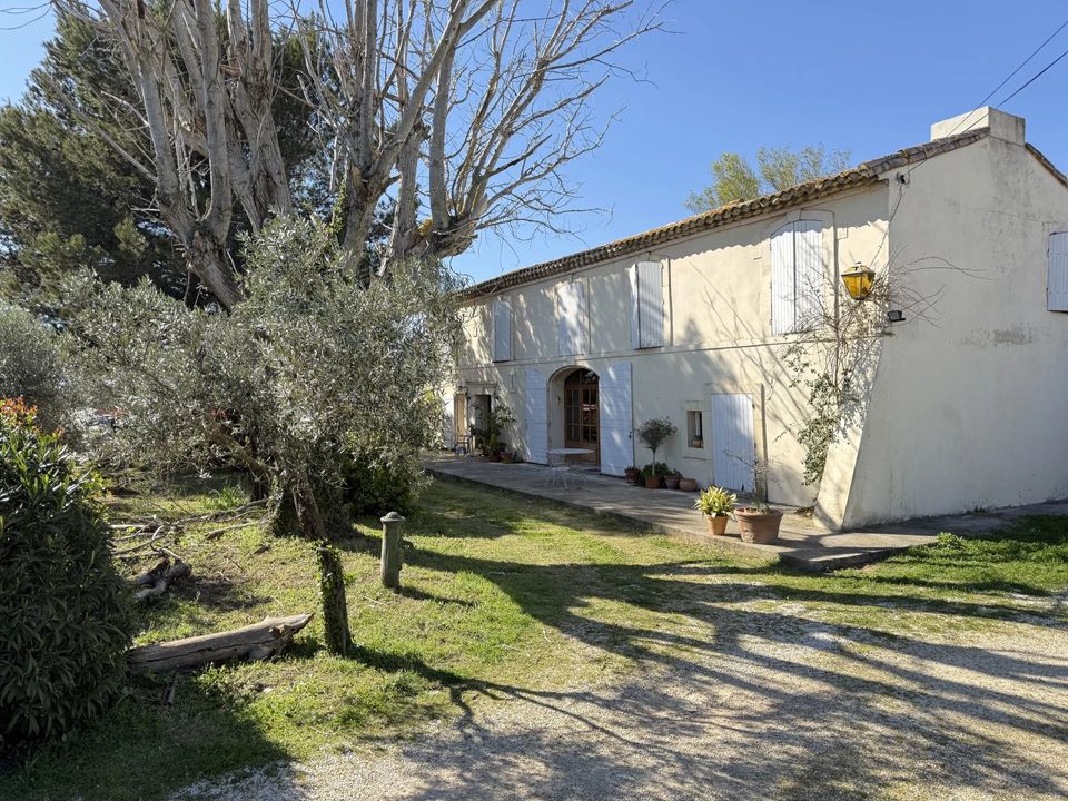 Villa en Arles, Bouches-du-Rhone - foto 4
