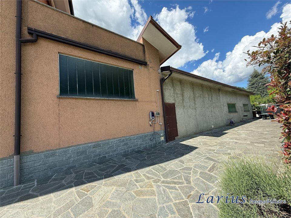 Erhvervsejendom i Canzo, Como - foto 3