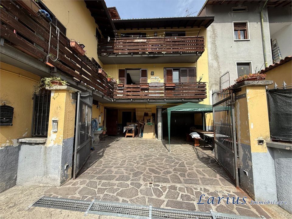 Villa i Valbrona, Como - foto 1