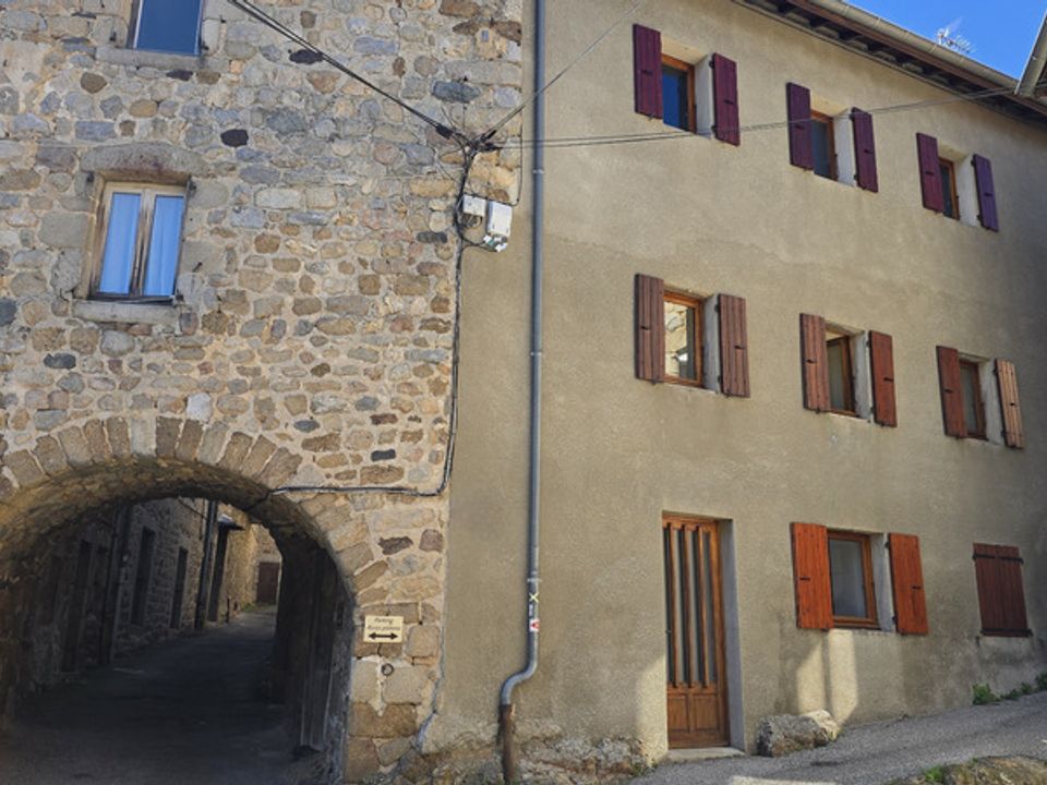 Villa i Saint-Martin-de-Valamas, Ardeche - foto 1