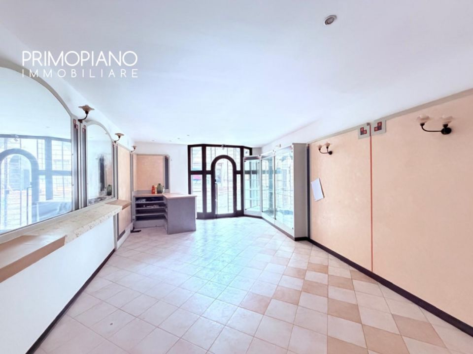 Erhvervsejendom i Rovereto, Trento - foto 1