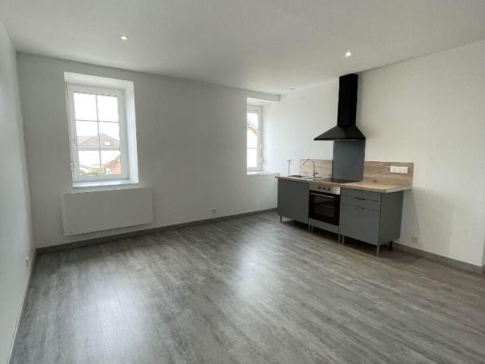 Apartment in Gray, Haute-Saone - photo 1
