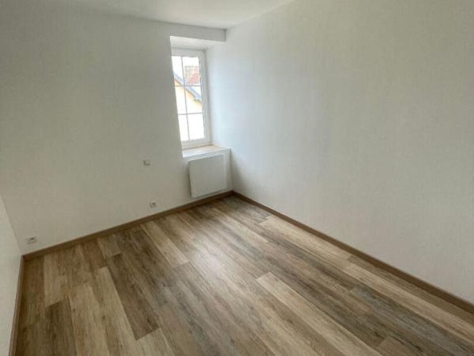 Apartment in Gray, Haute-Saone - photo 2