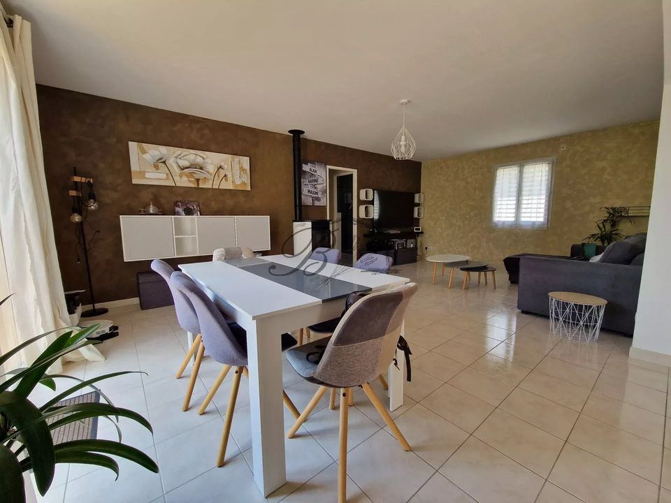 Villa i La Motte-D'Aigues, Vaucluse - bilde 2
