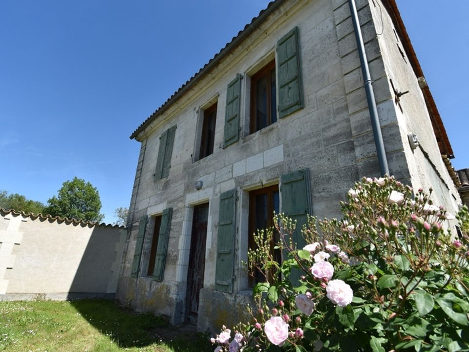 Landejendom i Gardes-le-Pontaroux, Charente - foto 2