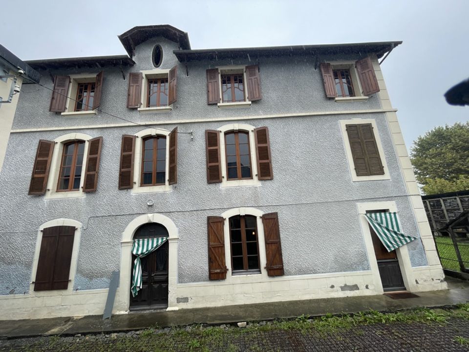 Landsbyhus i Pau, Pyrenees-Atlantiques - foto 1