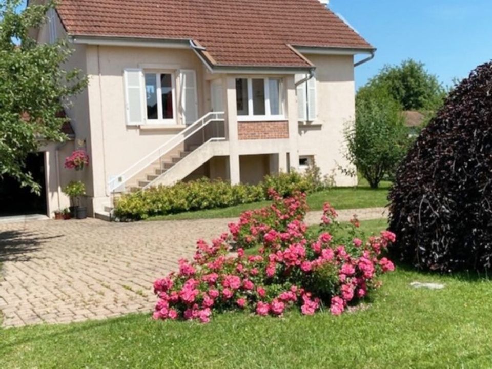 Villa i Courcelles-les-Montbeliard, Doubs - foto 2