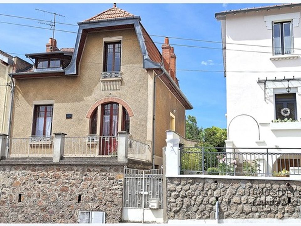 Villa i Vichy, Allier - foto 1